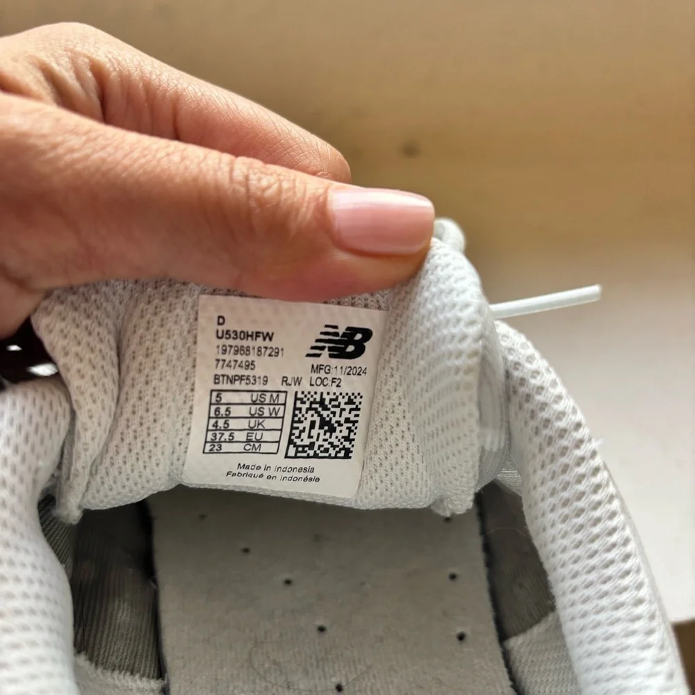 Polka Dot Anthroplogie New Balance 530 Sneakers Women’s 6.5 - Picture 7 of 7